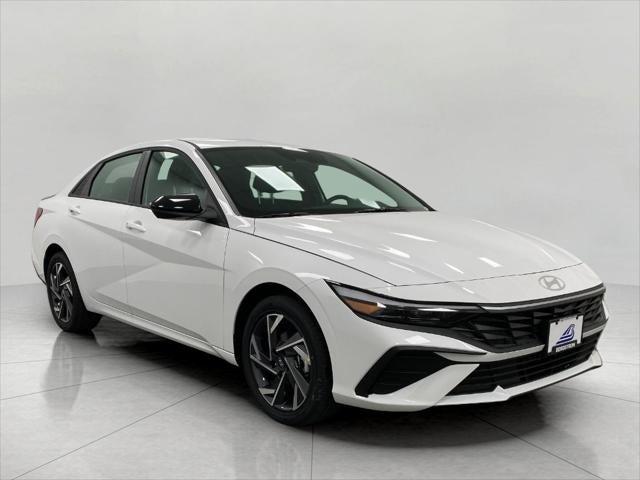 2025 Hyundai ELANTRA Hybrid Vehicle Photo in Neenah, WI 54956