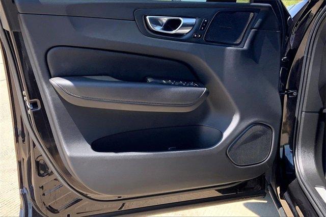 2020 Volvo XC60 Vehicle Photo in TOPEKA, KS 66609-0000
