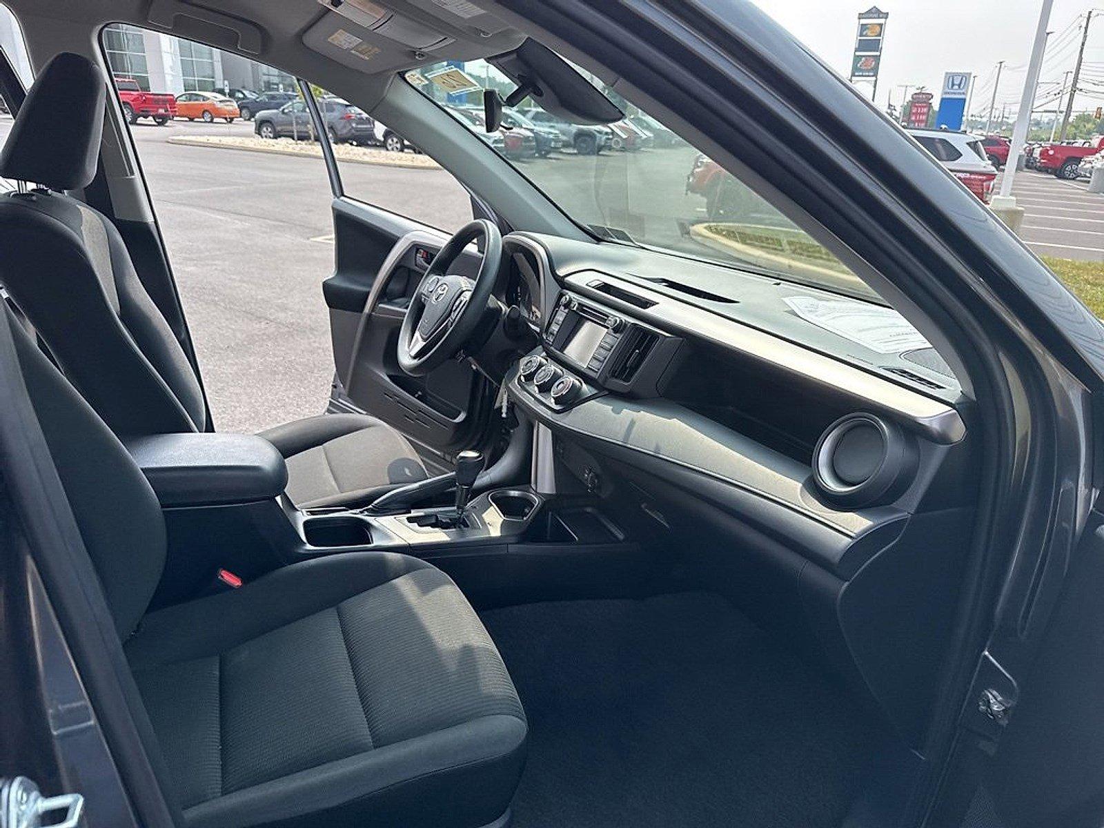 2018 Toyota RAV4 Vehicle Photo in Harrisburg, PA 17111