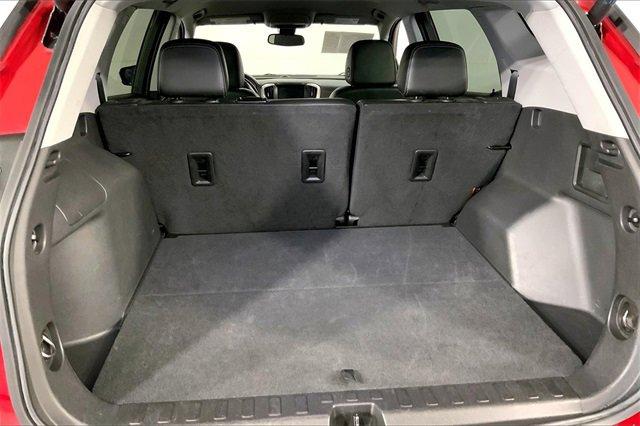 2024 GMC Terrain Vehicle Photo in KANSAS CITY, MO 64114-4502