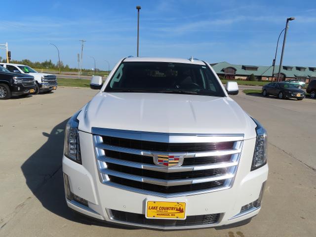 Used 2020 Cadillac Escalade ESV Premium Luxury with VIN 1GYS4JKJ2LR289434 for sale in Warroad, Minnesota