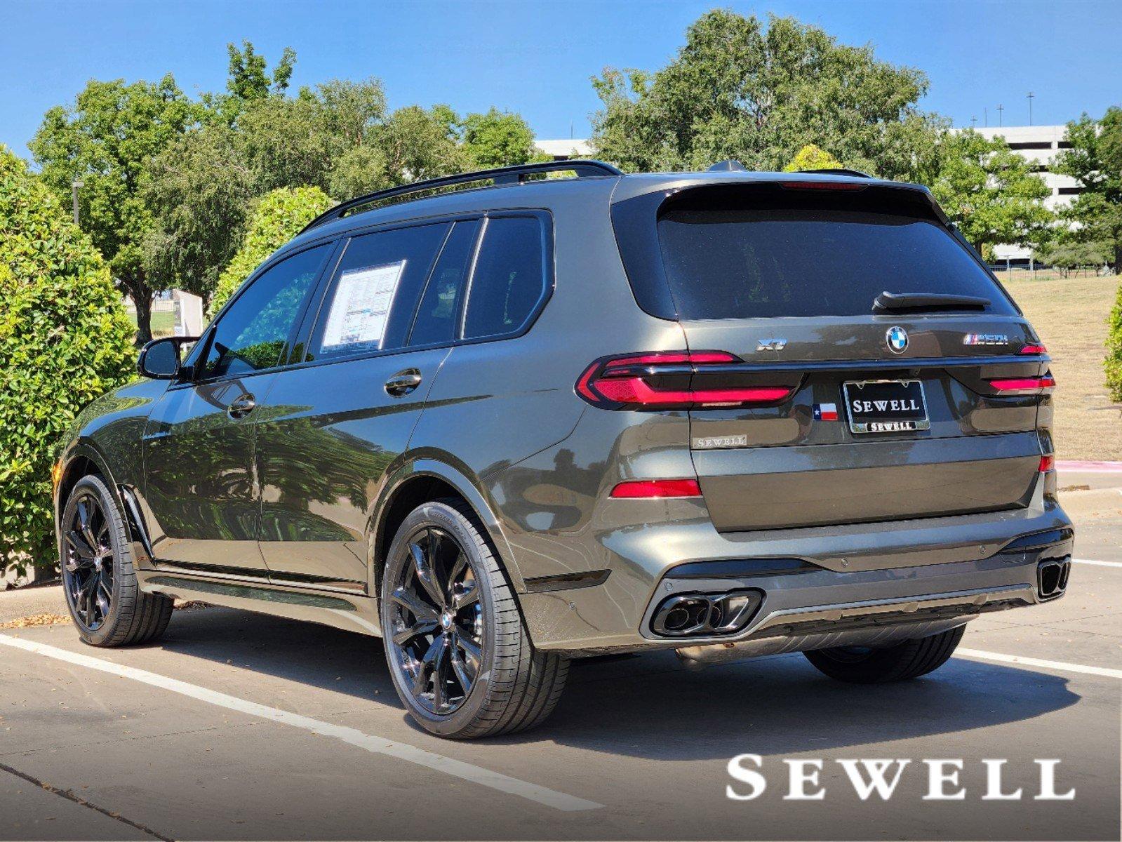 2025 BMW X7 M60i Vehicle Photo in PLANO, TX 75024