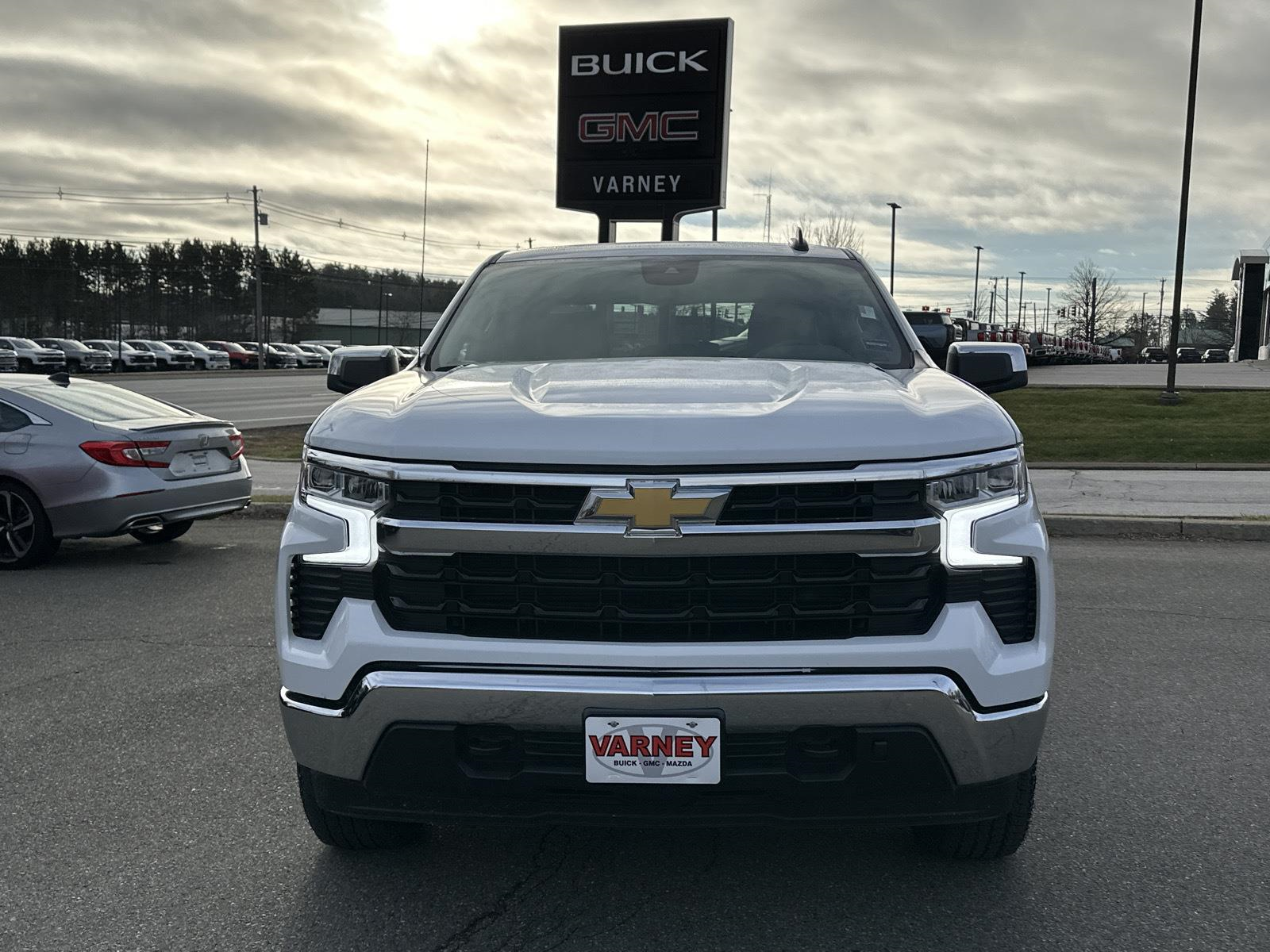 Used 2023 Chevrolet Silverado 1500 LT with VIN 3GCUDDE85PG356154 for sale in Bangor, ME