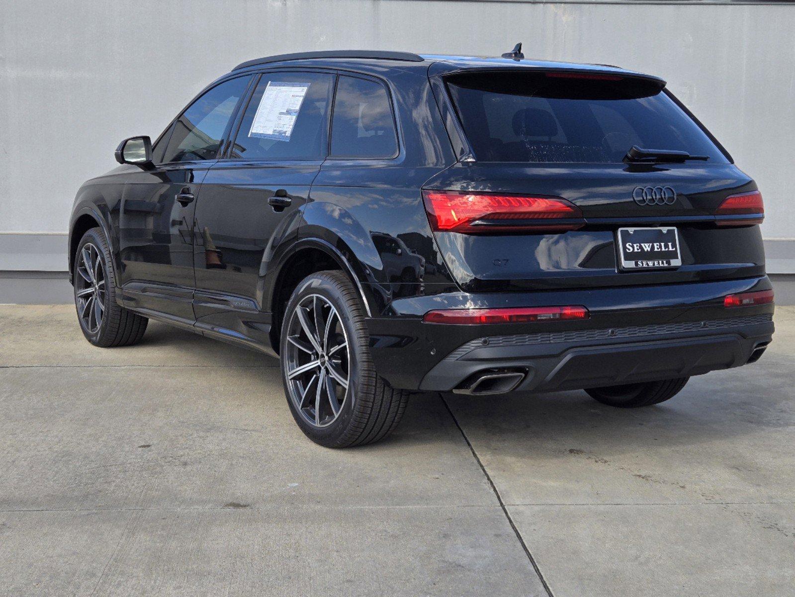 2025 Audi Q7 Vehicle Photo in SUGAR LAND, TX 77478