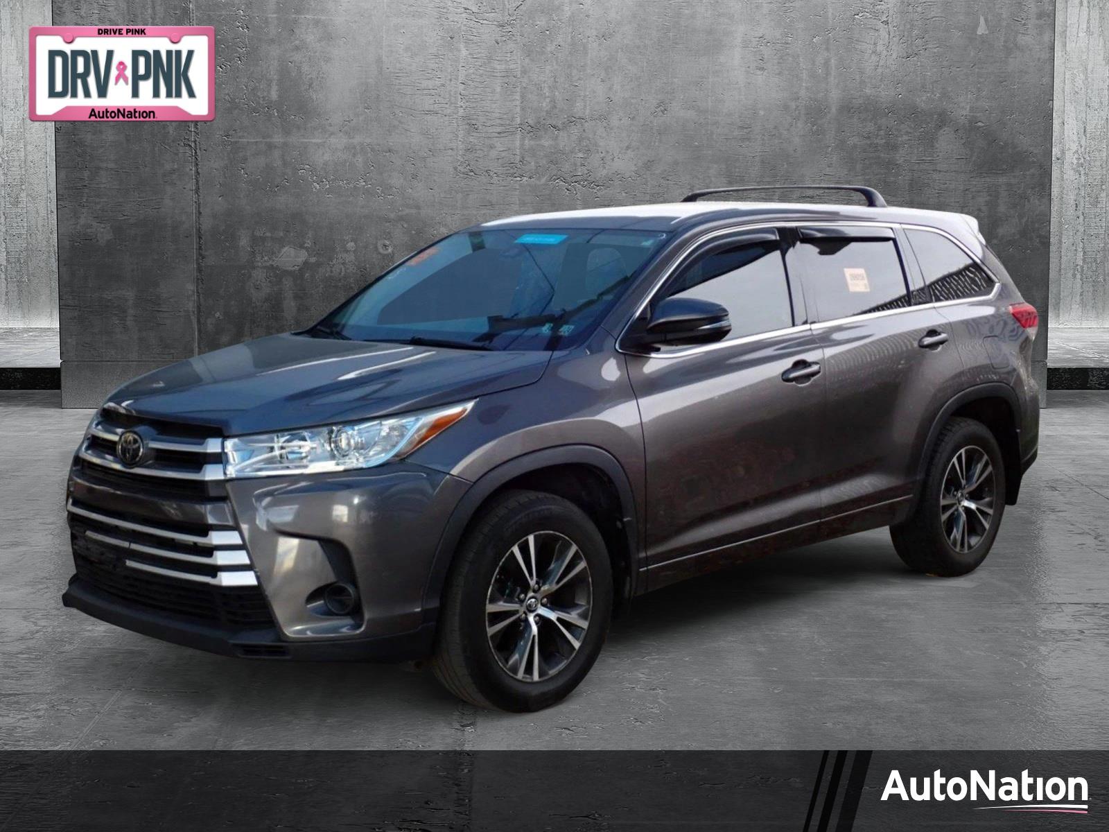 2018 Toyota Highlander Vehicle Photo in DENVER, CO 80221-3610