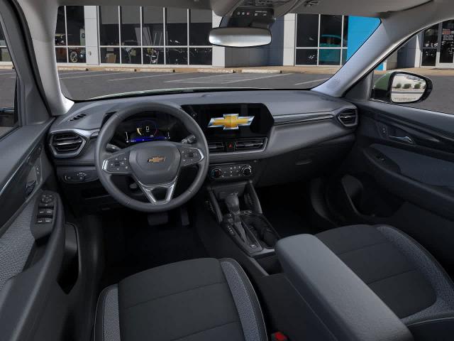 2025 Chevrolet Trailblazer Vehicle Photo in MOON TOWNSHIP, PA 15108-2571