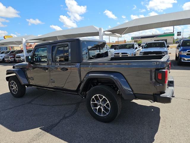 2024 Jeep Gladiator Vehicle Photo in San Angelo, TX 76901