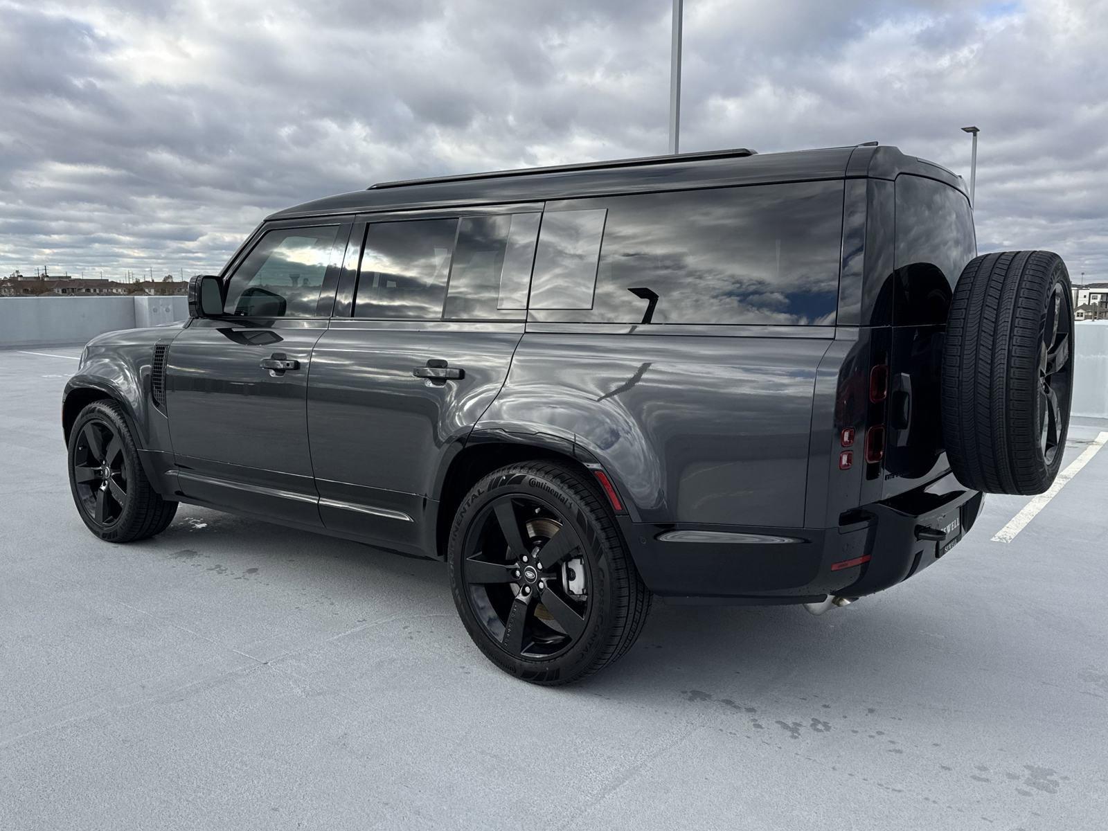 2025 Defender Vehicle Photo in AUSTIN, TX 78717