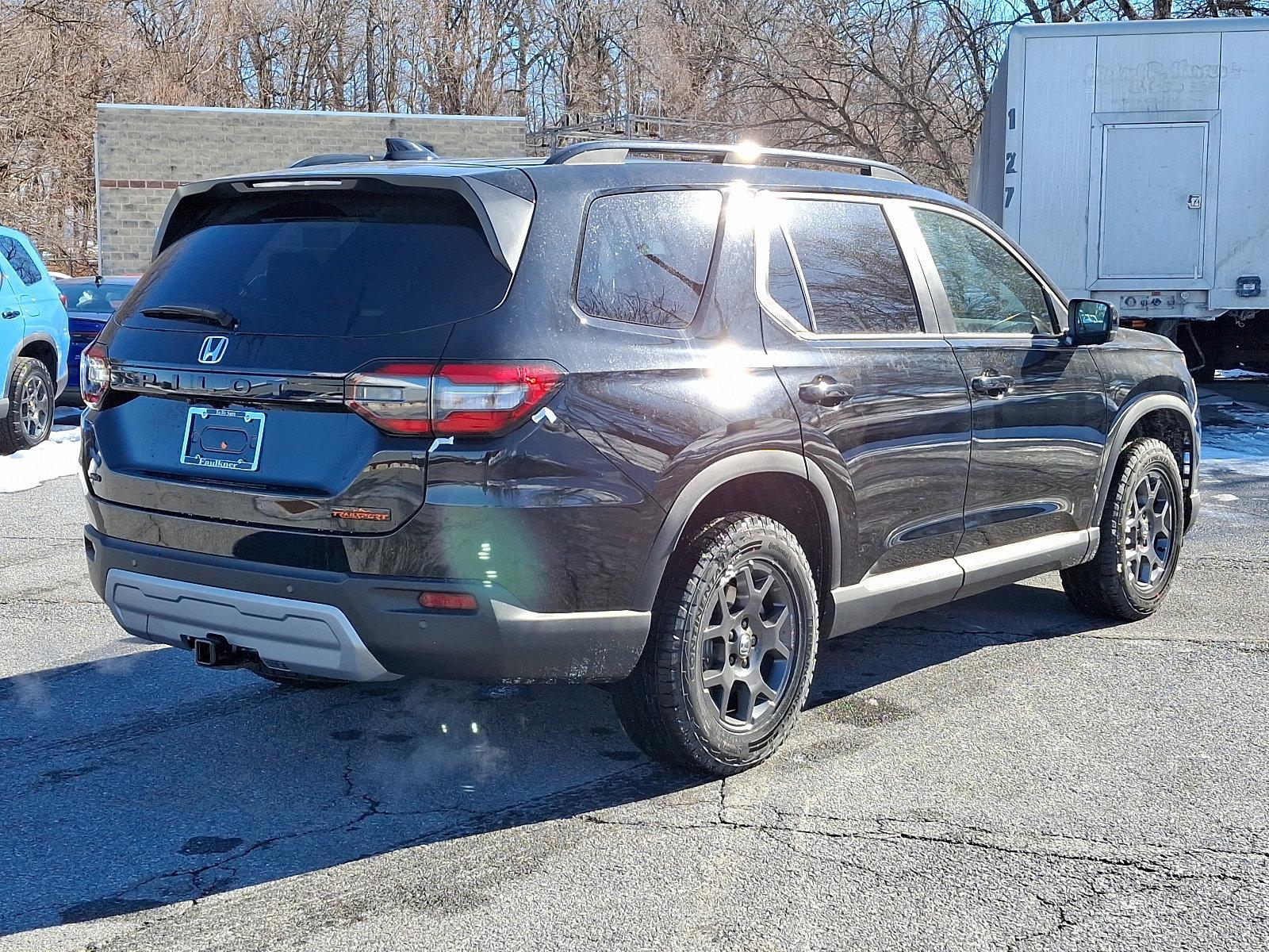 2025 Honda Pilot Vehicle Photo in Harrisburg, PA 17111