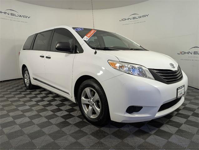 2013 Toyota Sienna Vehicle Photo in ENGLEWOOD, CO 80113-6708