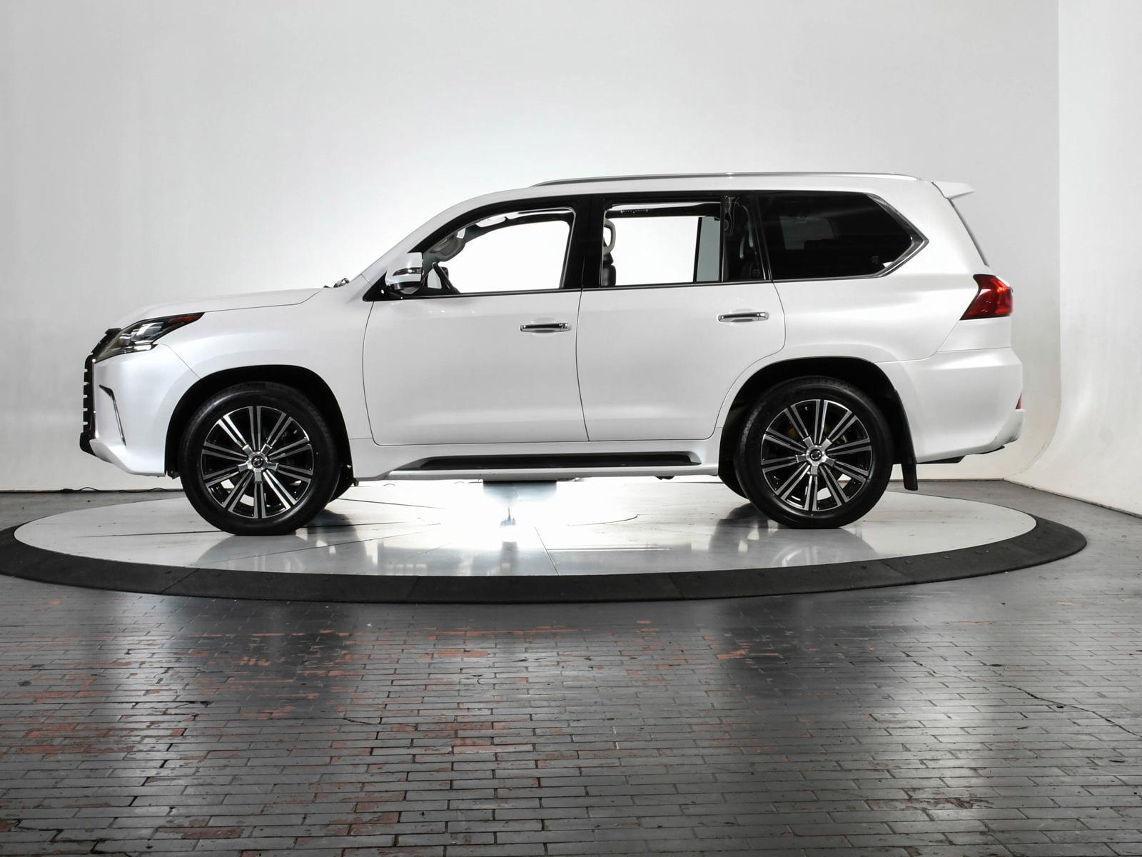 2021 Lexus LX 570 Vehicle Photo in DALLAS, TX 75235