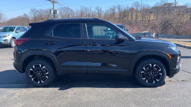 2022 Chevrolet Trailblazer Vehicle Photo in MOON TOWNSHIP, PA 15108-2571