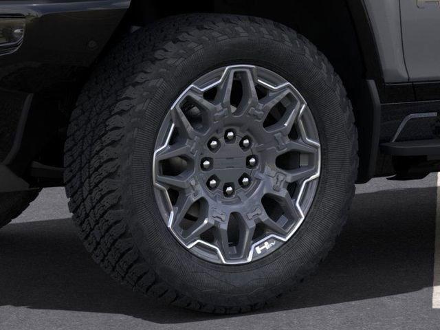 2025 GMC HUMMER EV SUV Vehicle Photo in MEDINA, OH 44256-9631