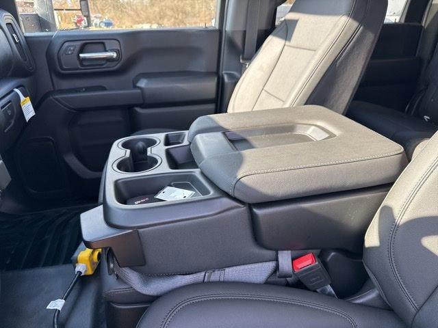 2024 GMC Sierra 3500 HD Vehicle Photo in MEDINA, OH 44256-9631