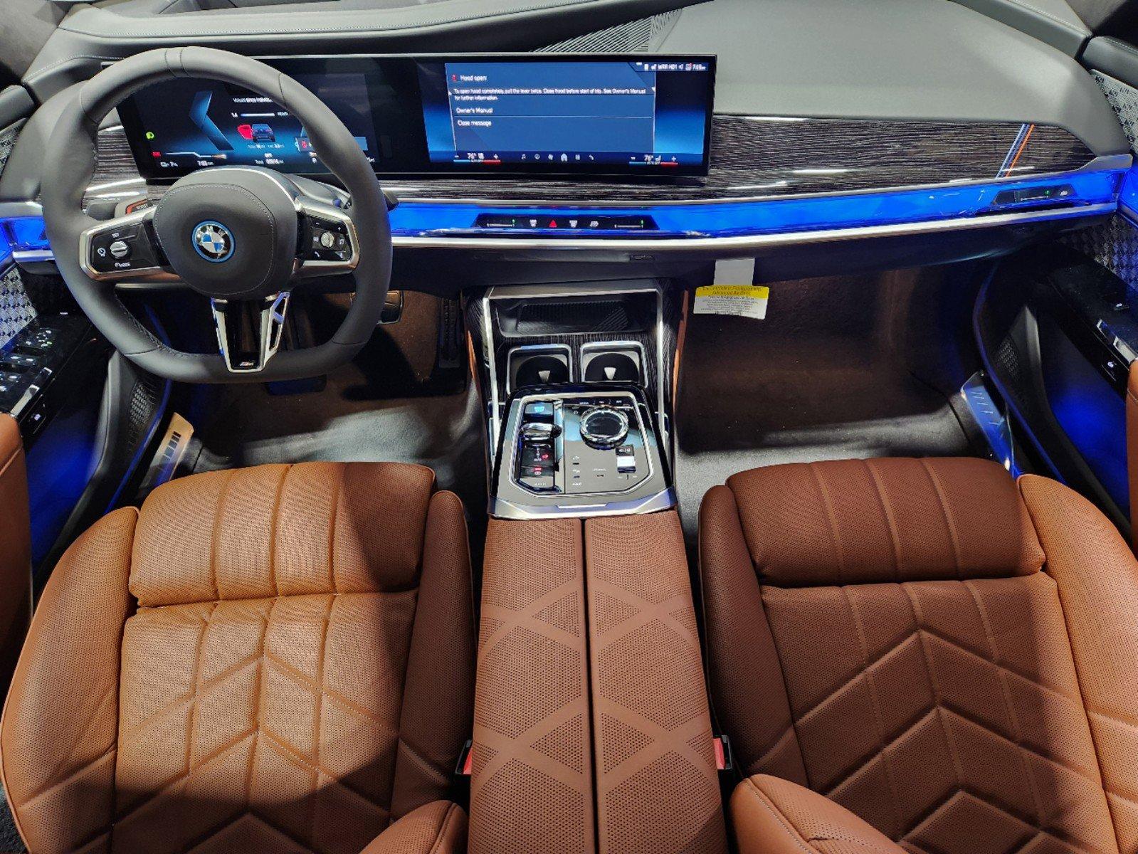 2025 BMW i7 Vehicle Photo in GRAPEVINE, TX 76051