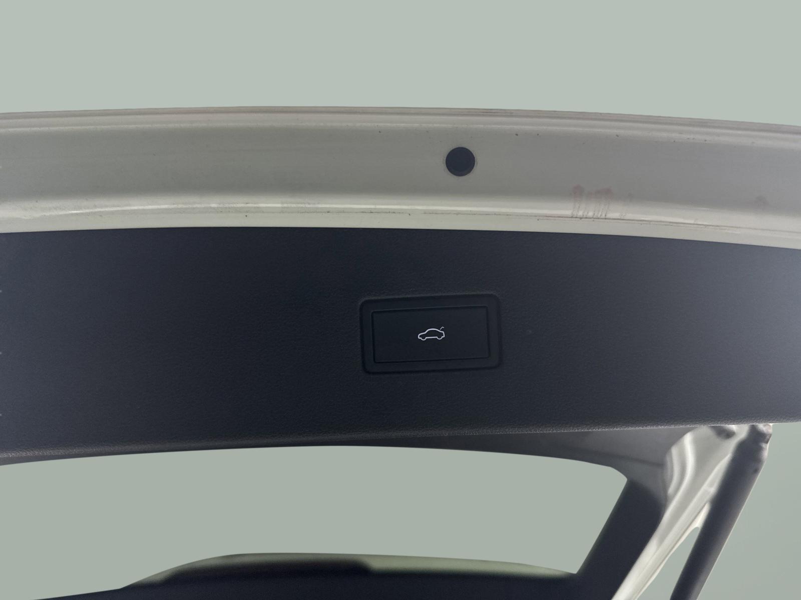 2021 Volkswagen Tiguan Vehicle Photo in GEORGETOWN, TX 78626-7508