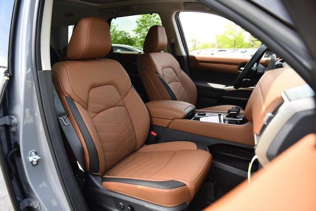 2025 Nissan Pathfinder Vehicle Photo in Ballwin, MO 63011