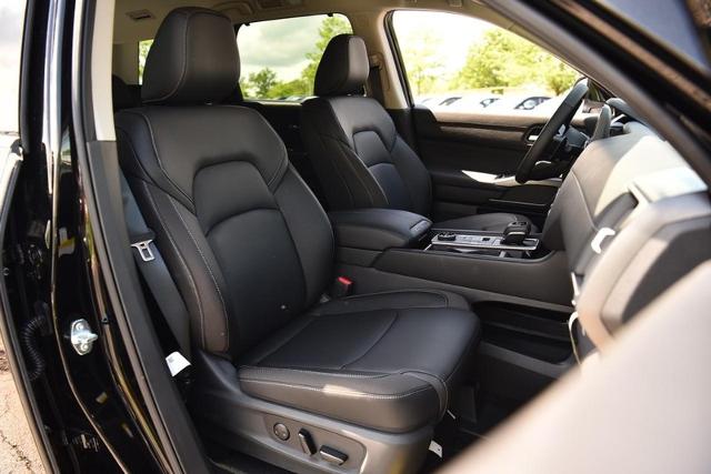 2025 Nissan Pathfinder Vehicle Photo in Ballwin, MO 63011
