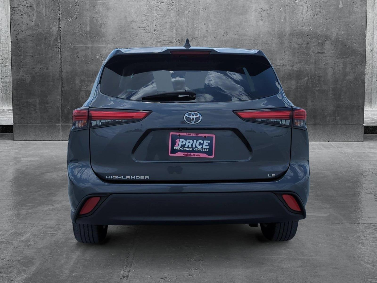 2022 Toyota Highlander Vehicle Photo in Ft. Myers, FL 33907