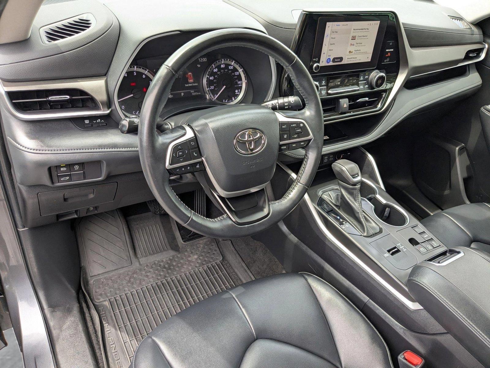 2023 Toyota Highlander Vehicle Photo in Panama City, FL 32401