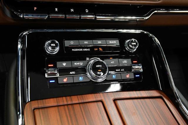 2024 Lincoln Navigator Vehicle Photo in DALLAS, TX 75235