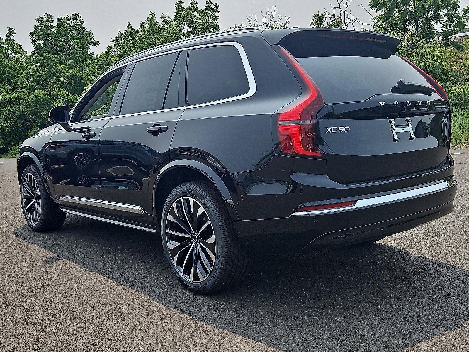 2025 Volvo XC90 Vehicle Photo in Trevose, PA 19053