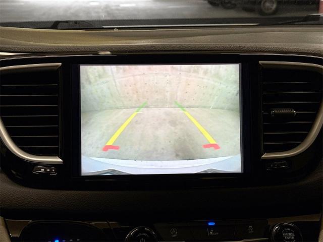2022 Chrysler Pacifica Vehicle Photo in EVERETT, WA 98203-5662