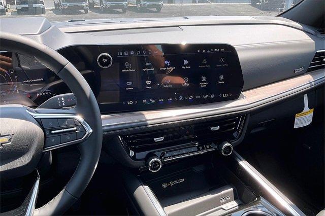 2025 Chevrolet Suburban Vehicle Photo in INDEPENDENCE, MO 64055-1314