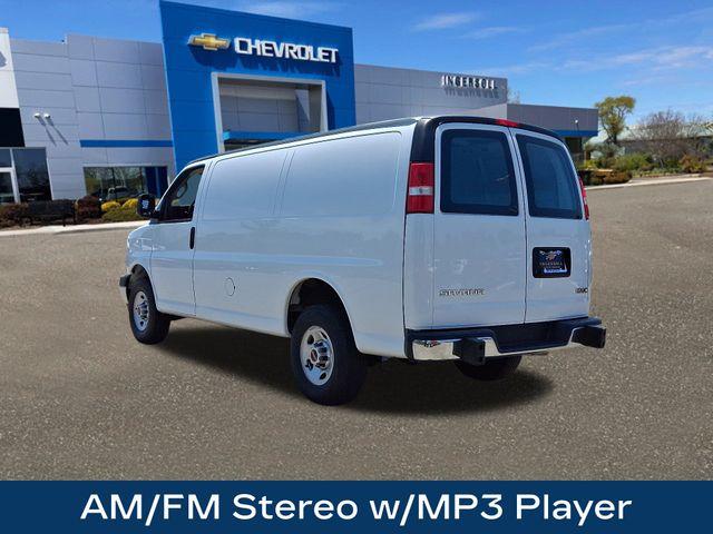 2023 GMC Savana Cargo 2500 Vehicle Photo in DANBURY, CT 06810-5034