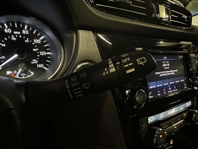 2022 Nissan Rogue Sport Vehicle Photo in Roslyn, NY 11576