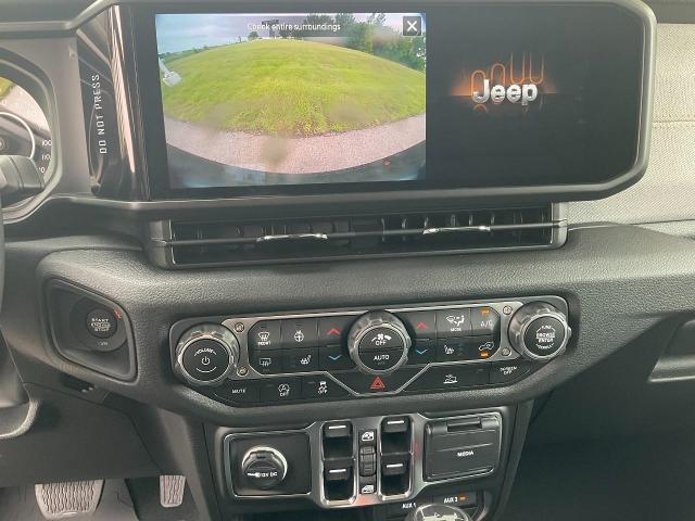 2025 Jeep Wrangler Vehicle Photo in Kaukauna, WI 54130