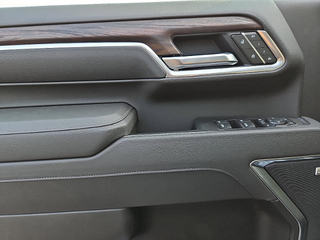 2025 GMC Sierra 2500 HD Vehicle Photo in TREVOSE, PA 19053-4984