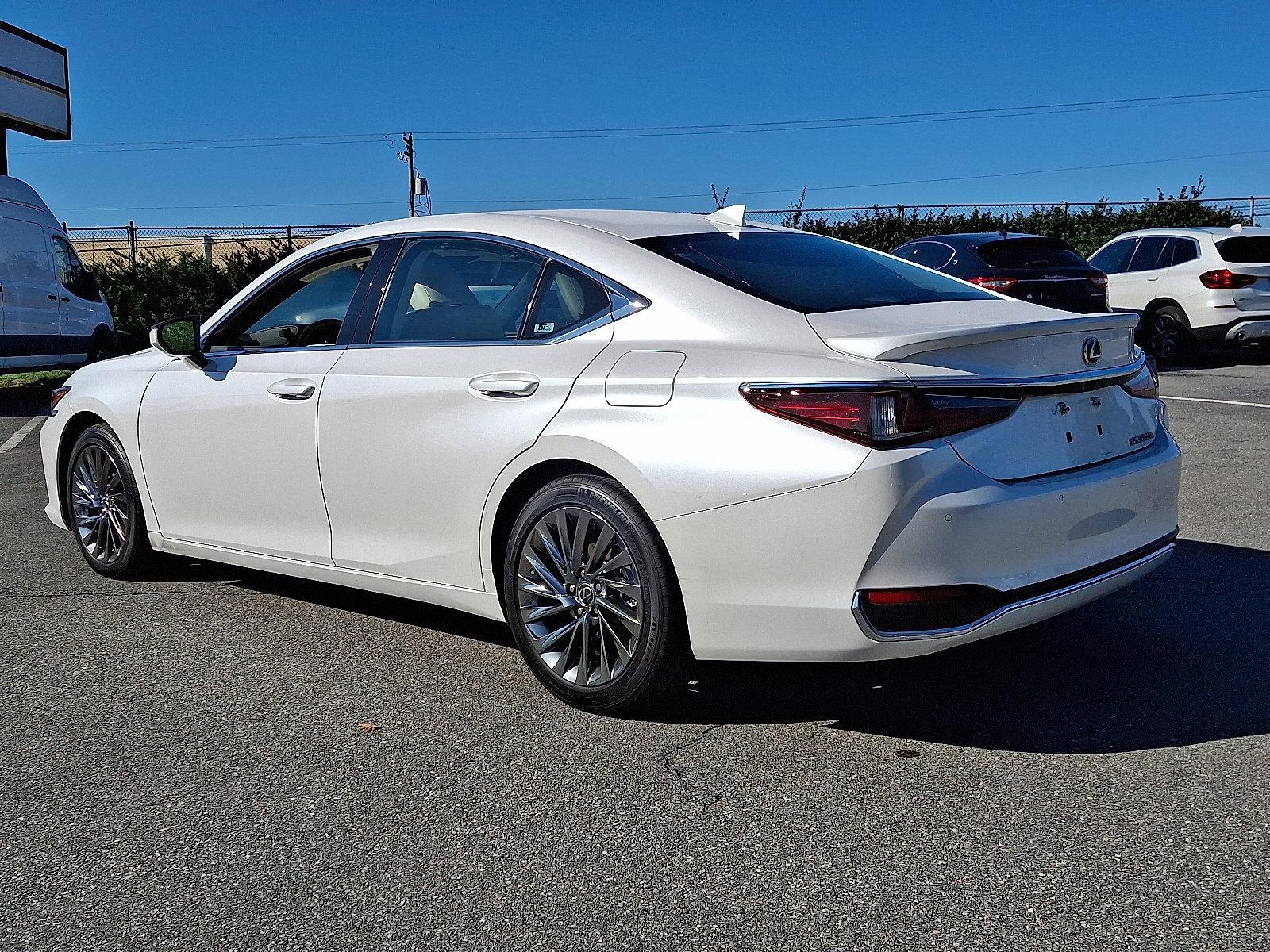 2025 Lexus ES 300h Vehicle Photo in Lancaster, PA 17601