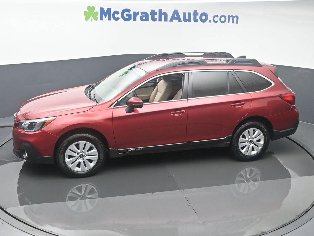 2019 Subaru Outback Vehicle Photo in Marion, IA 52302