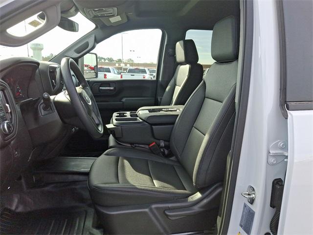 2025 GMC Sierra 2500 HD Vehicle Photo in LEWES, DE 19958-4935