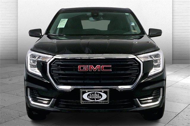 2024 GMC Terrain Vehicle Photo in KANSAS CITY, MO 64114-4502