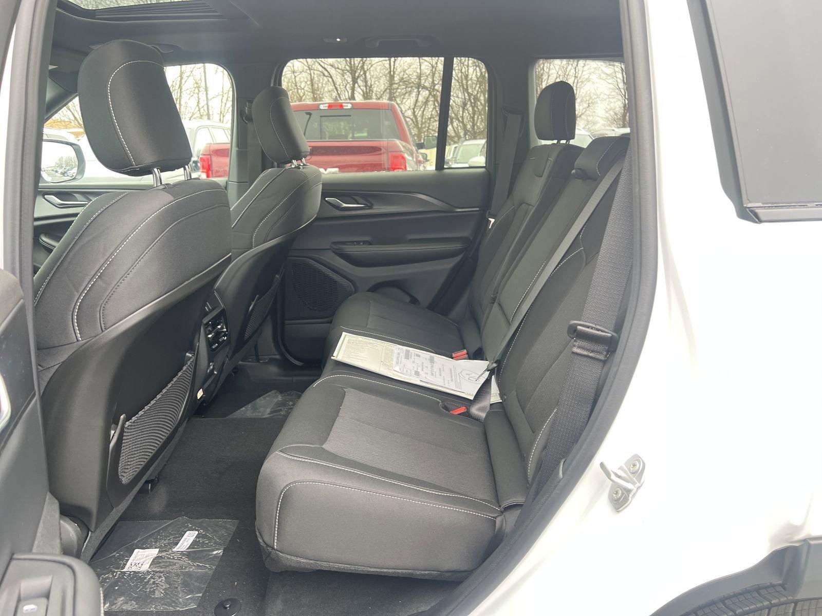 2025 Jeep Grand Cherokee Vehicle Photo in Mechanicsburg, PA 17050-1707