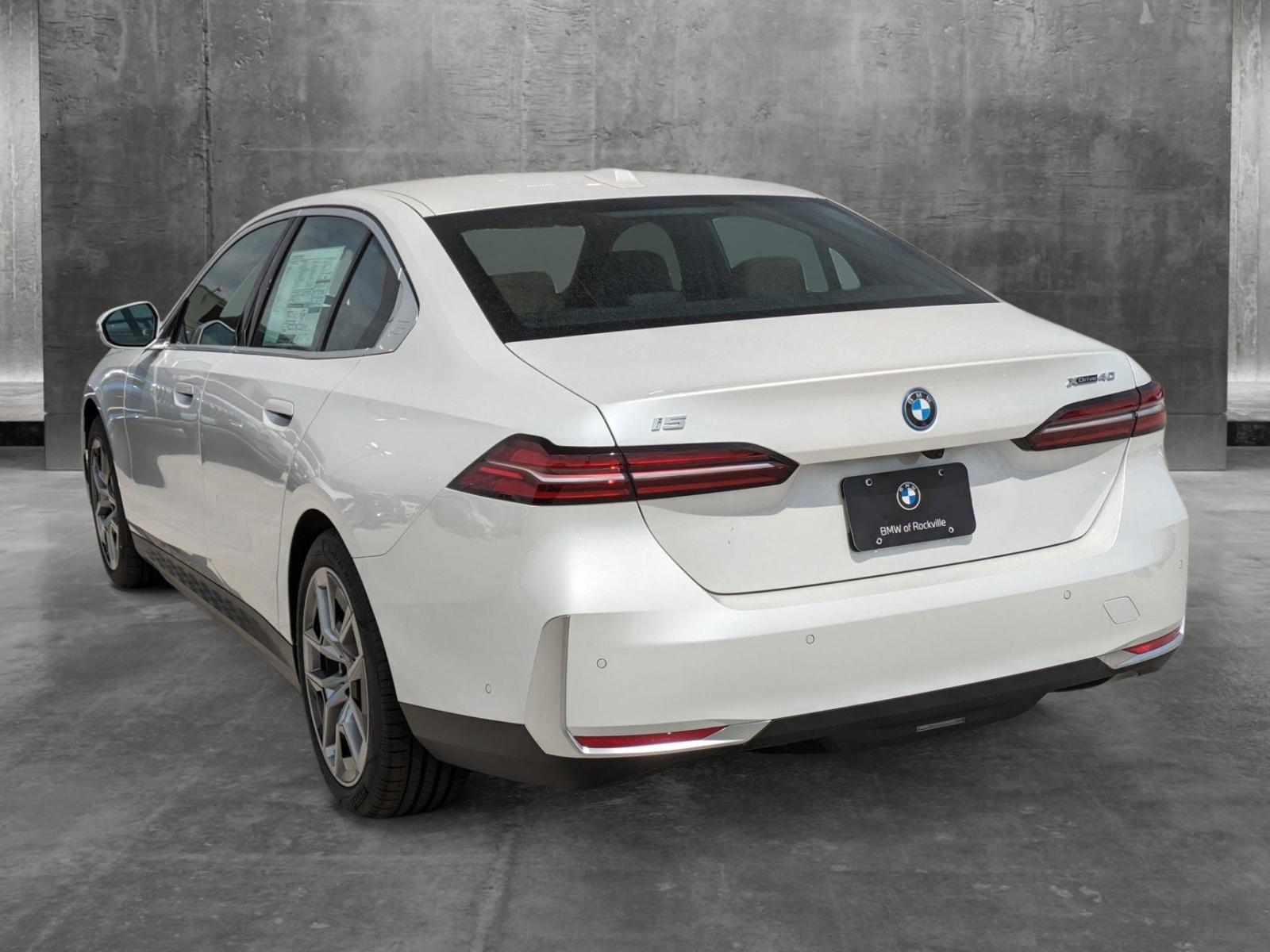 2025 BMW i5 Vehicle Photo in Rockville, MD 20852