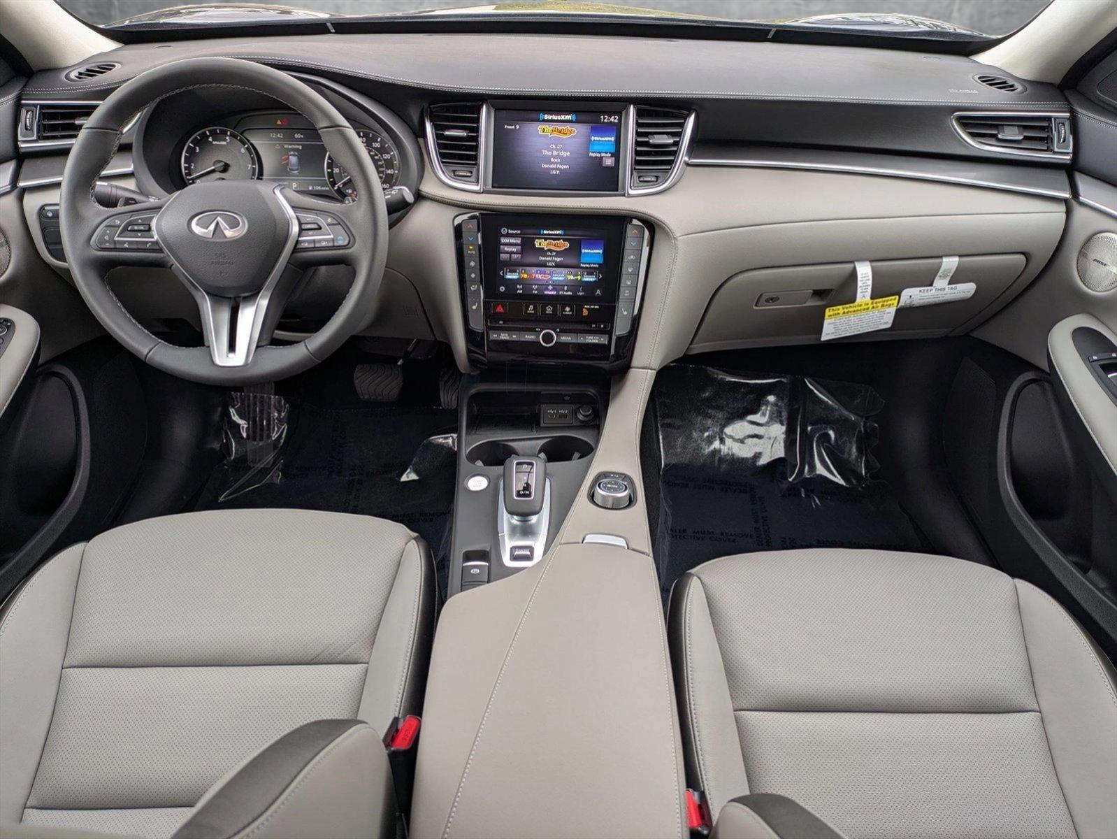 2025 INFINITI QX50 Vehicle Photo in Tustin, CA 92782