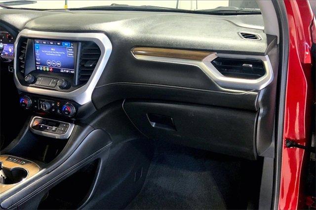 2022 GMC Acadia Vehicle Photo in TOPEKA, KS 66609-0000