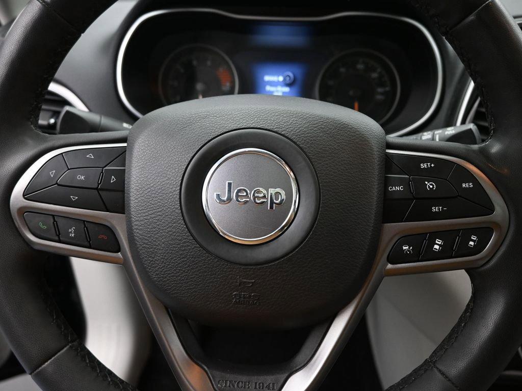 2021 Jeep Cherokee Vehicle Photo in Cedar Rapids, IA 52402