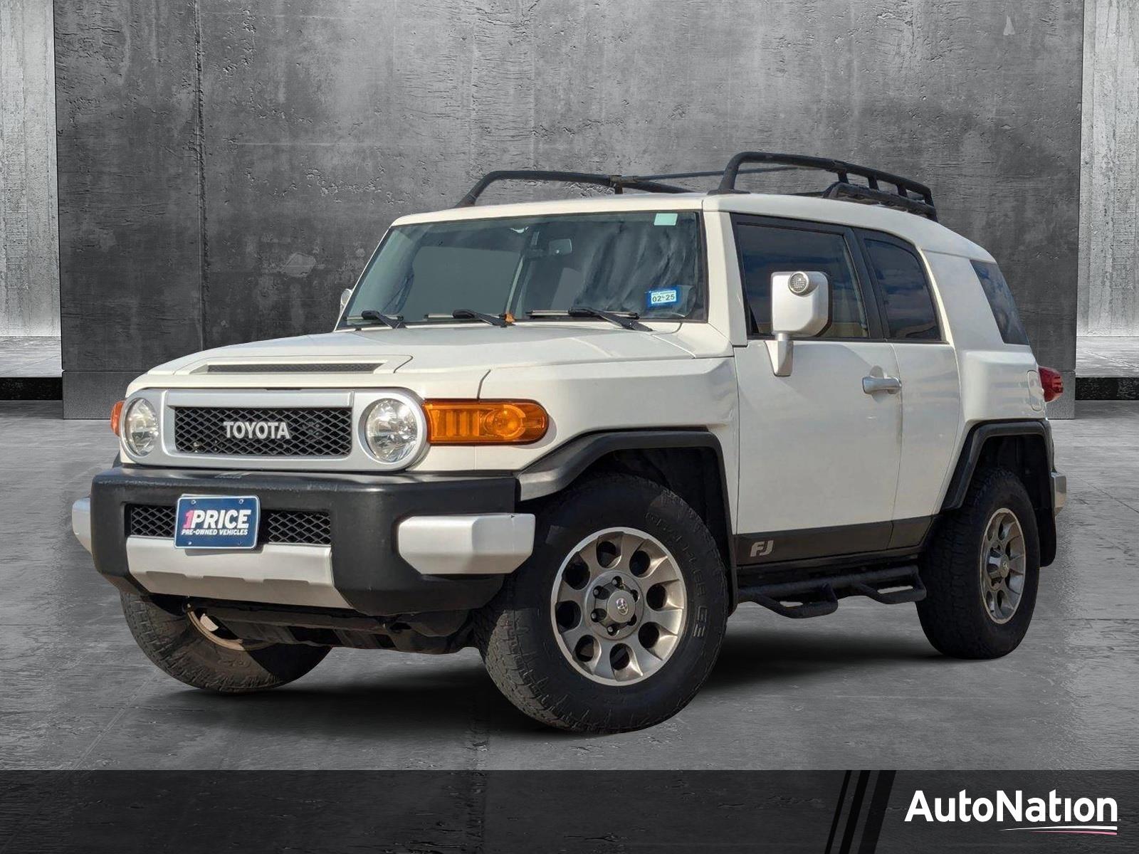 2012 Toyota FJ Cruiser Vehicle Photo in Austin, TX 78728