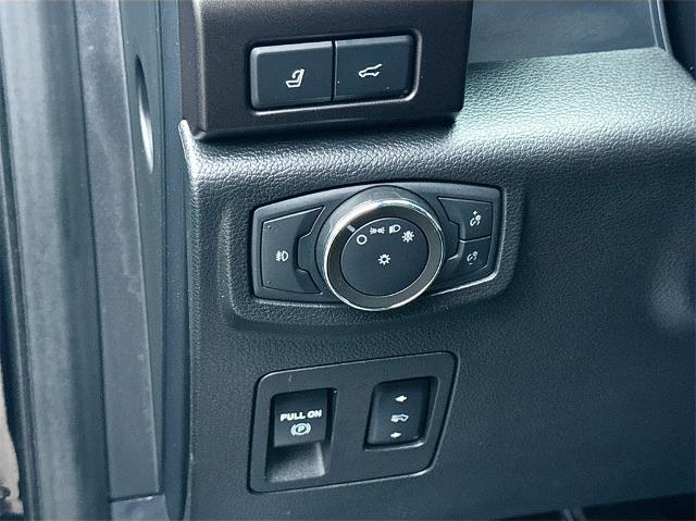 2021 Ford Expedition Vehicle Photo in Peoria, IL 61615