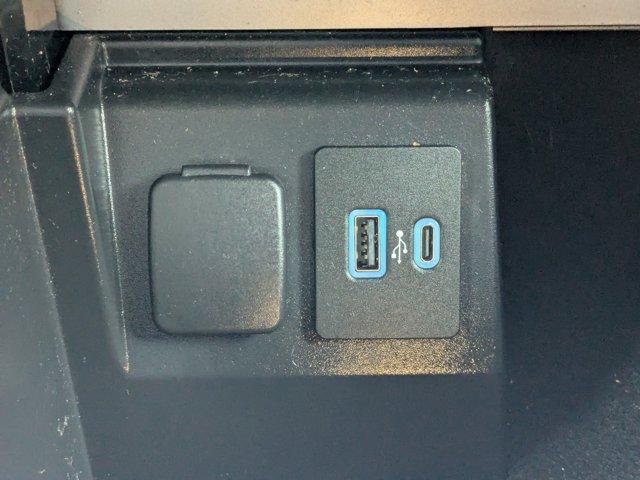 2022 Ford Explorer Vehicle Photo in BRUNSWICK, GA 31525-1881