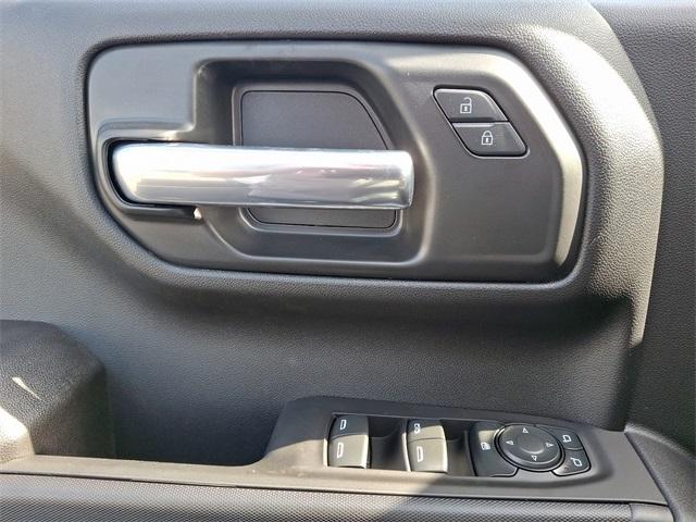 2025 Chevrolet Silverado 1500 Vehicle Photo in BERLIN, MD 21811-1121
