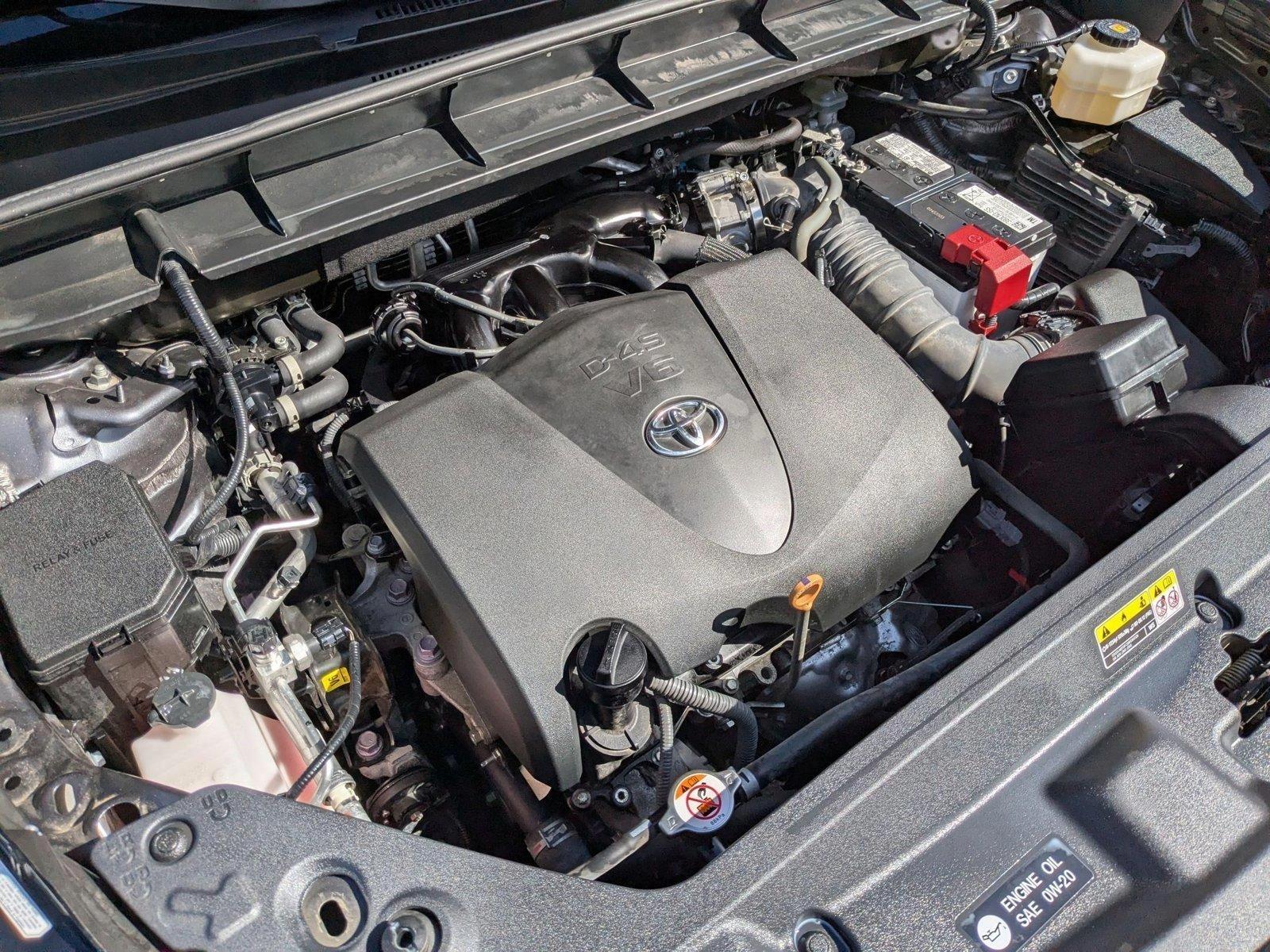 2022 Toyota Highlander Vehicle Photo in Spokane Valley, WA 99212