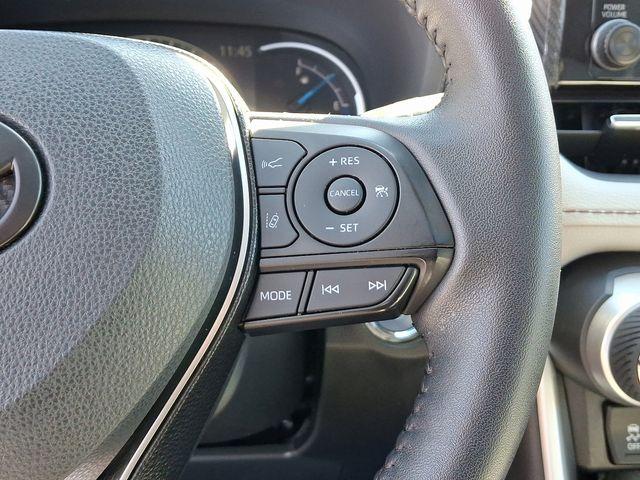 2021 Toyota RAV4 Hybrid Vehicle Photo in DANBURY, CT 06810-5034