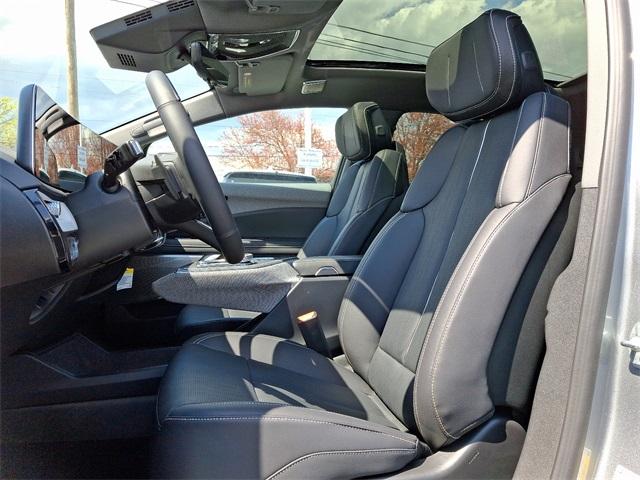 2025 Cadillac OPTIQ Vehicle Photo in ALLENTOWN, PA 18103-7399