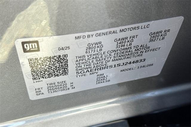2025 Buick Enclave Vehicle Photo in ELK GROVE, CA 95757-8703