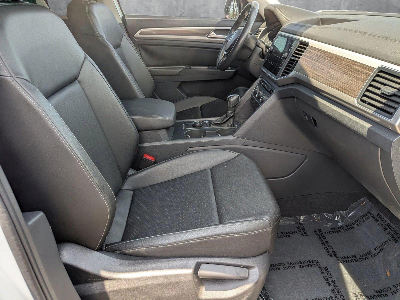 2019 Volkswagen Atlas Vehicle Photo in St. Petersburg, FL 33713